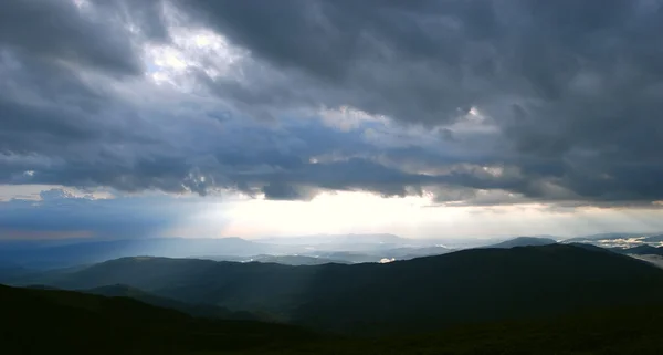 Карпатські гори — стокове фото