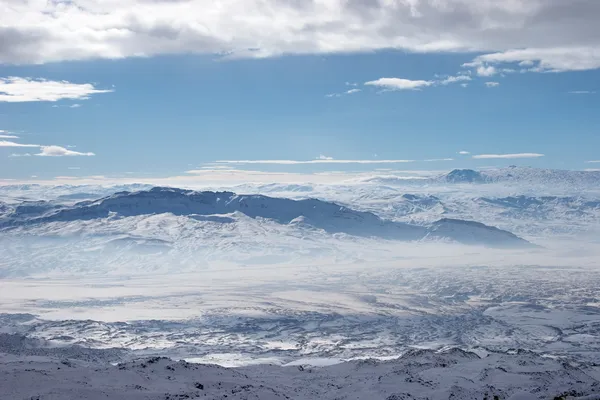 Winterbesneeuwde bergen bij Mount Ararat, Turkije — Stockfoto