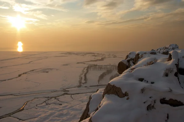 Altın kış günbatımı, Van Gölü, Doğu Türkiye — Stok fotoğraf