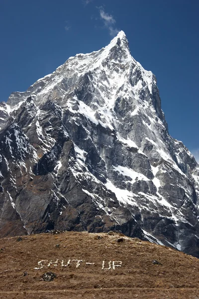Dağ sessizliği mesajı, Everest yürüyüşü, Himalayalar, Nepal — Stok fotoğraf