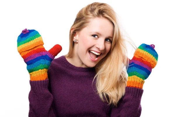 Happy krása žena v barevné rukavice — Stock fotografie