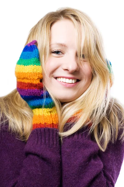 아름 다운 젊은 여자 다채로운 장갑 — 스톡 사진