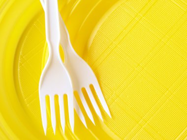 Yellow disposable plates clipart