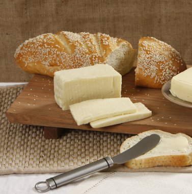 ekmek ve peynir