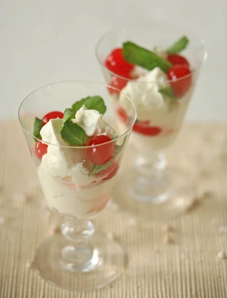 Dessert with cherries — Stock Photo, Image