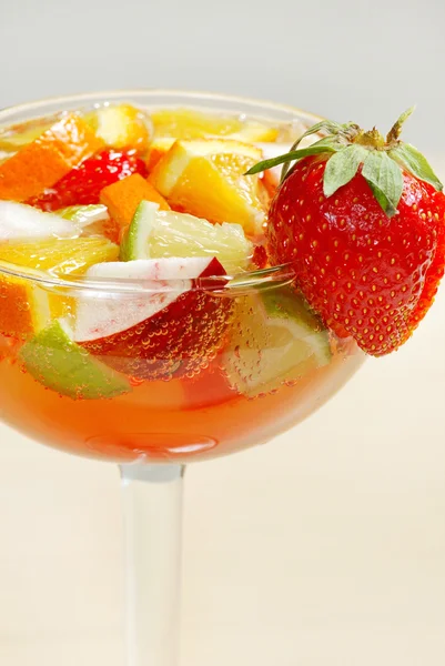 Cocktail med jordgubbe — Stockfoto