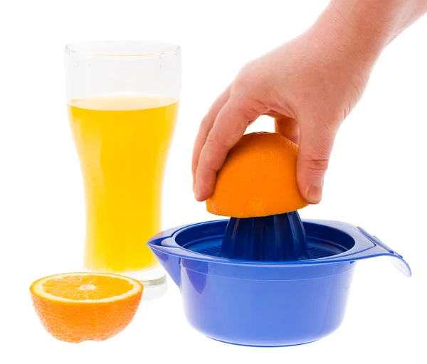 Προετοιμασία του χυμού από πορτοκάλι — Φωτογραφία Αρχείου