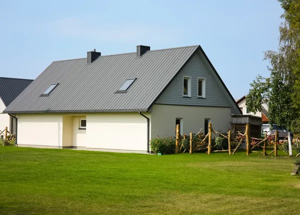 Vidéki ház, a ház — Stock Fotó