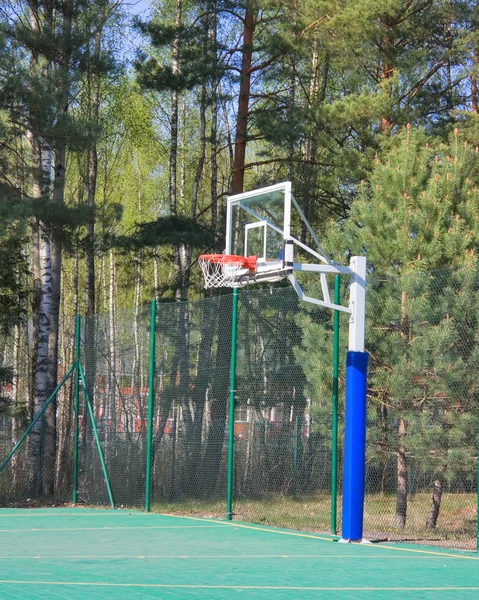 Баскетбольный пол — стоковое фото