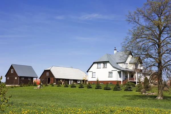Casa di campagna, cottage — Foto Stock