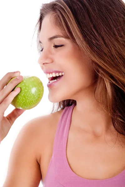 Chica joven lista para morder manzana verde — Foto de Stock