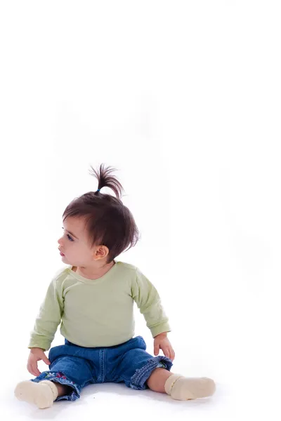 Bebé atado su pelo sobre la cabeza —  Fotos de Stock