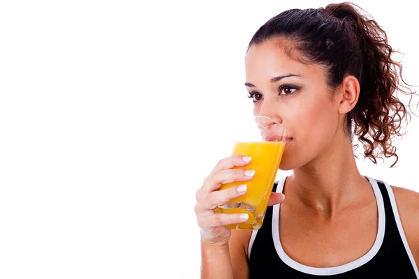 Fitness menina beber suco fresco — Fotografia de Stock