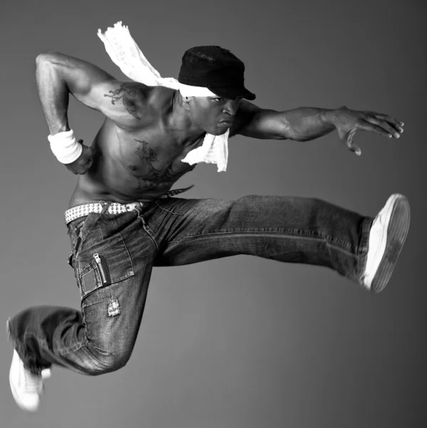 Afrika kökenli Amerikalı adam hareket dondurma — Stok fotoğraf