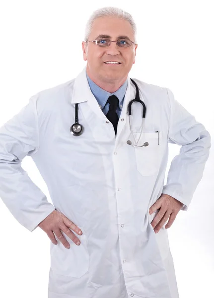 Medico sorridente con stetoscopio — Foto Stock