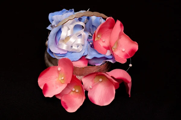 Rosas artificiales hechas a mano — Foto de Stock