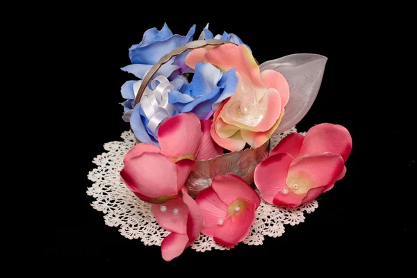 Rosas artificiales hechas a mano — Foto de Stock