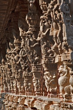 Stone carvings in Varadaraja Temple. Kan clipart