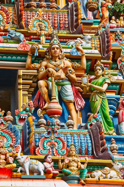 Gopuram (věž) hinduistický chrám — Stock fotografie