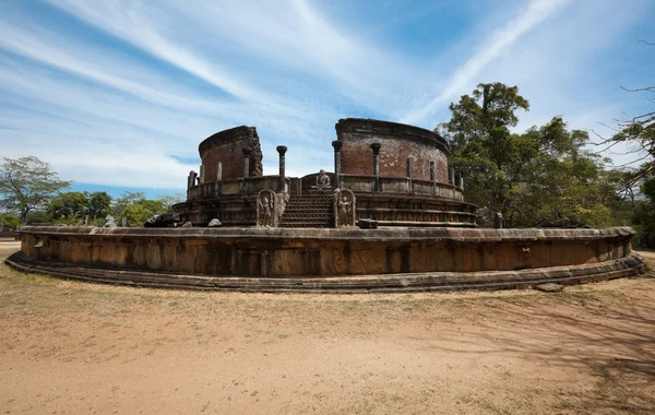 Gamla Vatadage (buddhistisk stupa) — Stockfoto