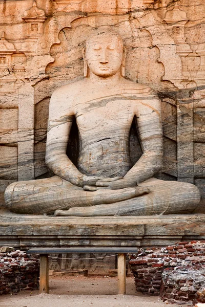 Ancienne image de Bouddha assis — Photo