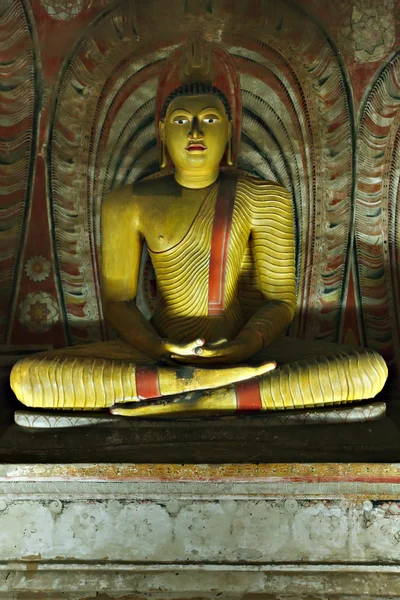 Antica immagine di Buddha in Dambulla Rock Te — Foto Stock