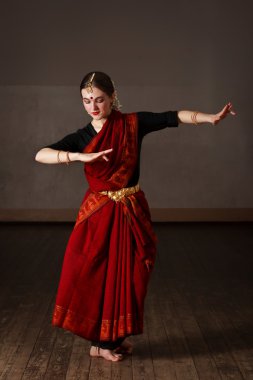 bharat natyam dans üs