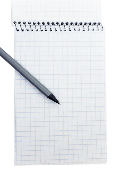 Cuaderno de notas y lápiz, aislado en blanco — Foto de Stock