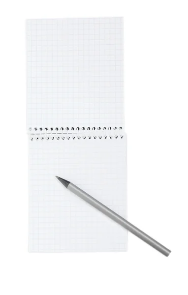 Carnet de notes et crayon, isolé sur blanc — Photo