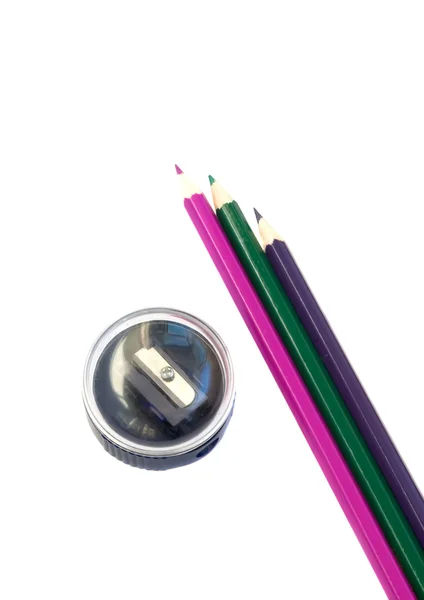 Wielobarwny ołówki, na białym tle na wh — Zdjęcie stockowe