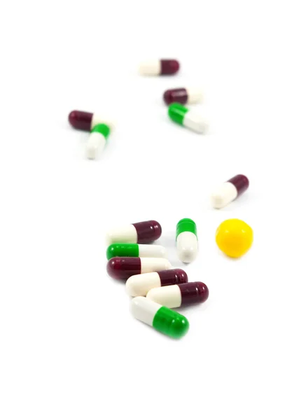 Многоцветные лекарственные таблетки — стоковое фото