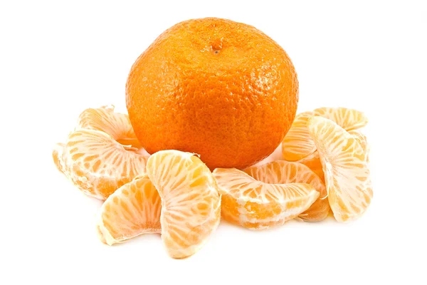 Az egész mandarin és a részei — Stock Fotó