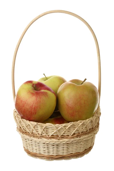Jablka v košíku — Stock fotografie