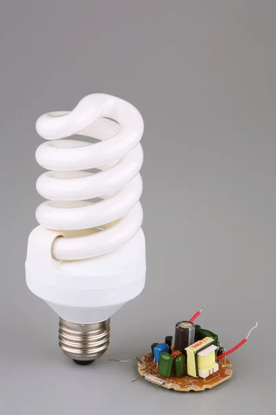 Energibesparing upp lampa — Stockfoto