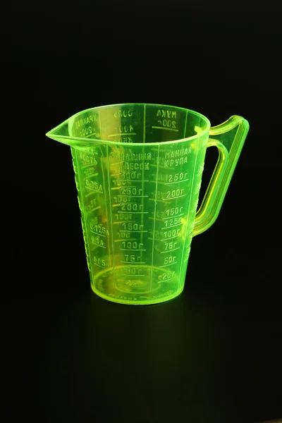プラスチック測定マグカップ — ストック写真