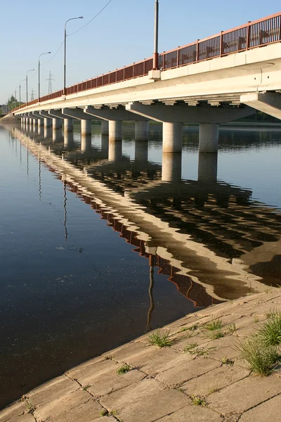 The bridge through the river Ozerna — Stock Photo, Image