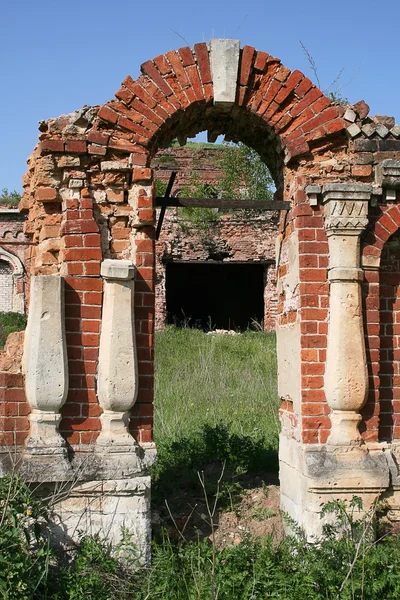 Igreja antiga na Rússia — Fotografia de Stock