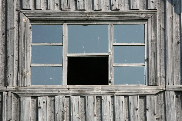 Podkrovní okno — Stock fotografie