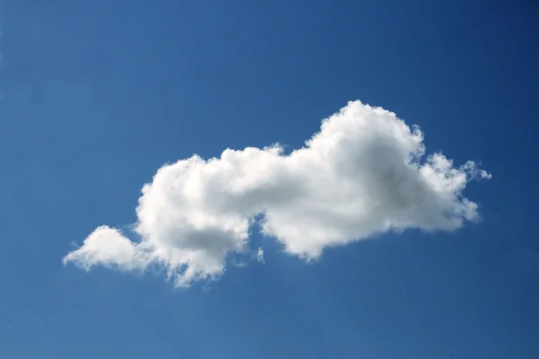 Einzelne Wolke — Stockfoto