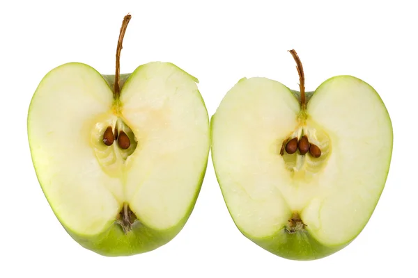 Jablko nakrájíme na poloviny. — Stock fotografie
