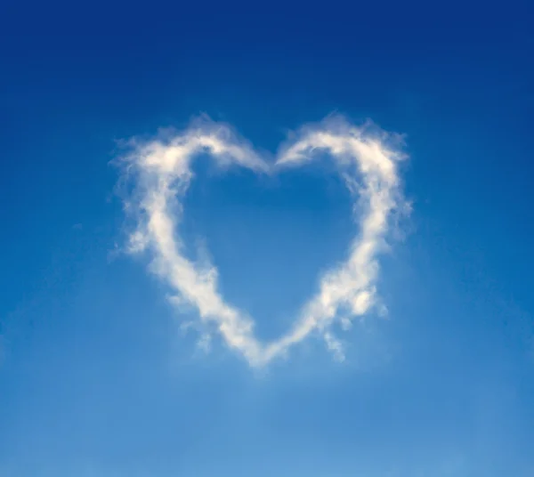 Coração de nuvem — Fotografia de Stock