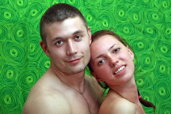 Retrato de la joven pareja hermosa —  Fotos de Stock