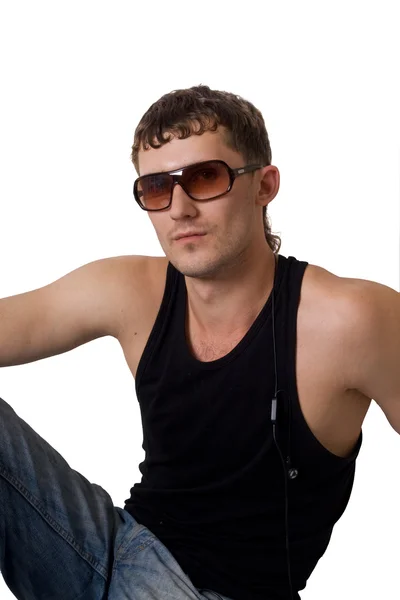 Junger Mann mit Sonnenbrille. isoliert auf whi — Stockfoto