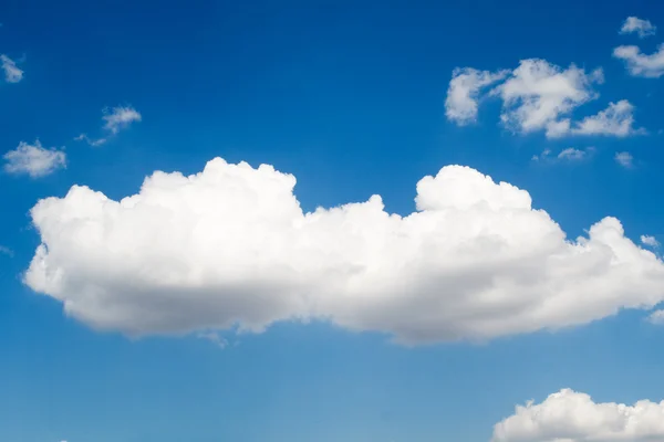 Himmel und Wolken Hintergrund 3 — Stockfoto