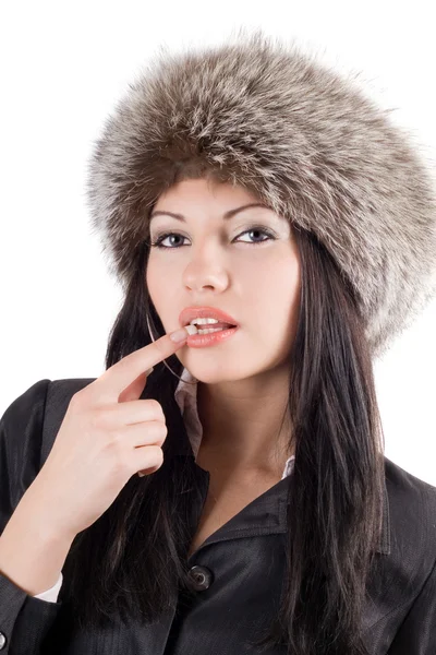 毛皮の帽子で、若い女性の肖像画 — ストック写真
