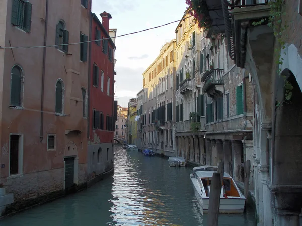 Venice side street — Stock Photo, Image