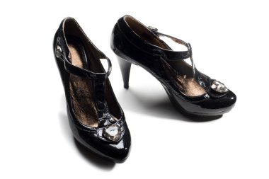 beyaz izole siyah kadın ayakkabı