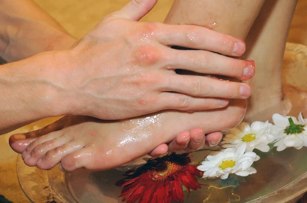 Massage van de voeten — Stockfoto