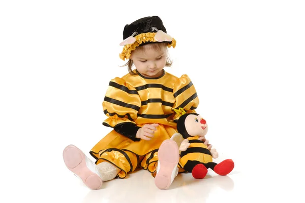 Маленькая девочка в пчелином платье — стоковое фото