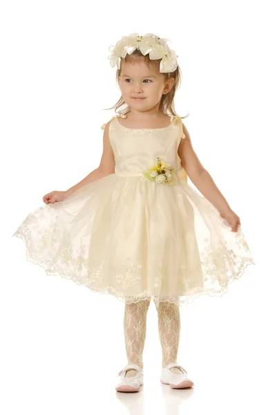 A kislány egy ruhát a menyasszony — Stock Fotó